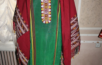Туркменский национальный женский костюм